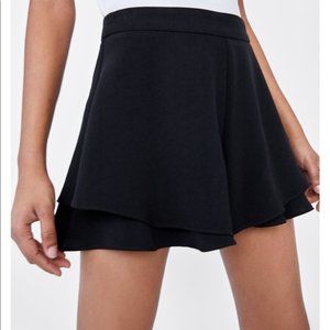 Zara Bermuda Double Ruffle Shorts Black